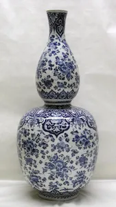 Double-gourd vase (one of a pair, part of a garniture)