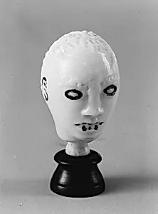Head-shaped flacon