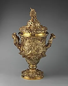 Loving cup with cover