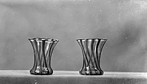 Miniature beaker