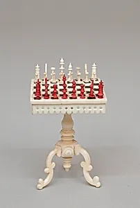 Miniature chess set and table