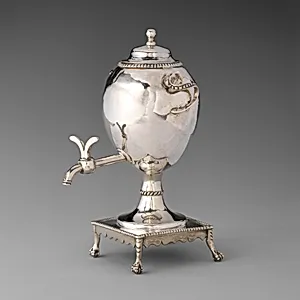 Miniature urn with cover