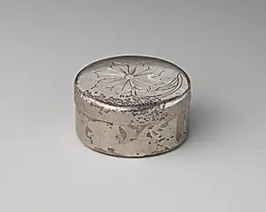 Miniature wafer box by I. C., London
