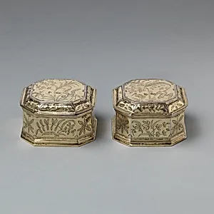 Pair of boxes with covers (part of a toilet service)