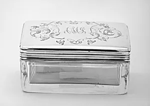 Pair of crystal boxes with covers (part of a set)