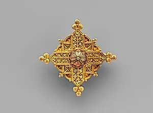 Pendant brooch in the form of a Gothic Cross