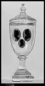 Pokal with cover