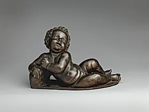 Reclining putto