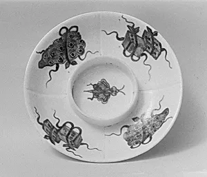 Saucer by Saint-Cloud factory
