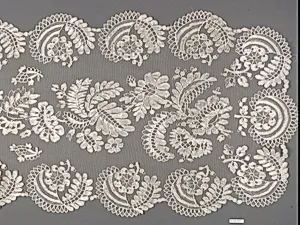 Silk bobbin lace scarf