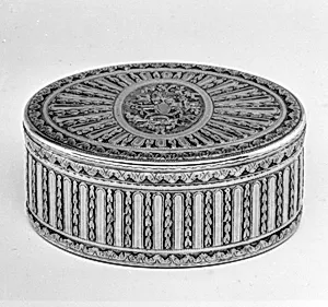 Snuffbox by Pierre Bidault