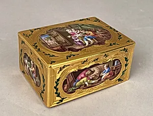 Snuffbox