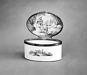 Snuffbox