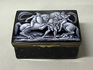 Snuffbox