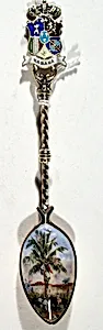 Souvenir spoon with view of Havana countryside
