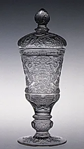 Standing cup with cover