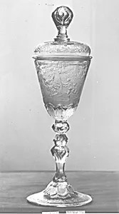 Standing cup with cover