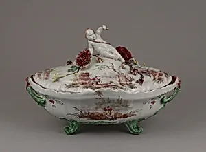Tureen with cover