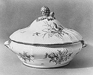 Tureen with cover