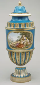 Vase (vase cannelés à bandeau) (one of a pair)