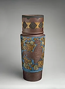 Vase with rooster