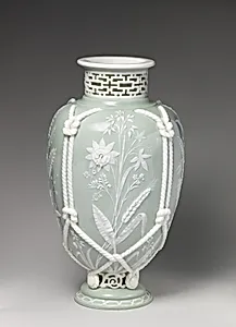 Vase with rope and wheat decoration by Minton(s)