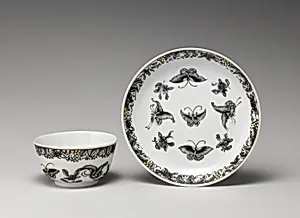 Waste bowl and saucer by Worcester factory