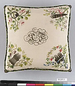 Wedding ring cushion