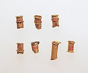Bead, tubular