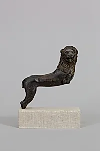 Bronze statuette of a lion