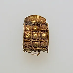Earring, baule type by Unknown Artist