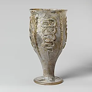 Glass beaker with snake-thread decoration