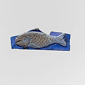 Glass cameo fragment