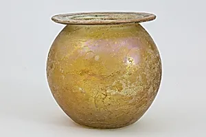 Glass cinerary urn (olla)