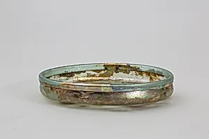 Glass dish