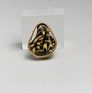 Glass mosaic fragment