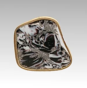 Glass mosaic inlay fragment