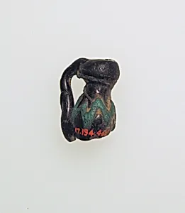 Glass pendant in the form of a jug