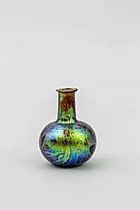 Glass perfume bottle