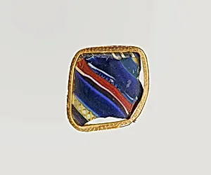 Glass striped mosaic bowl fragment