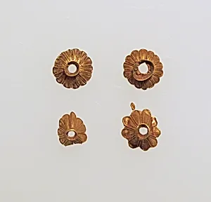 Ornament, flower-shaped mount for stone base