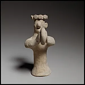 Standing tambourine player