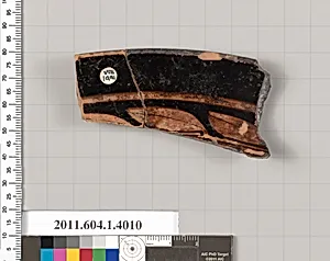 Terracotta rim fragment of a kylix (drinking cup)