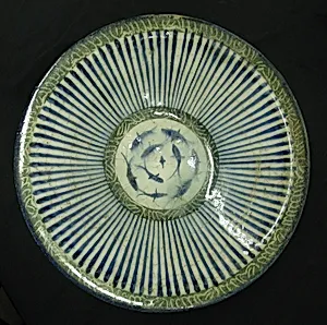 Bowl with Central Fish Motif