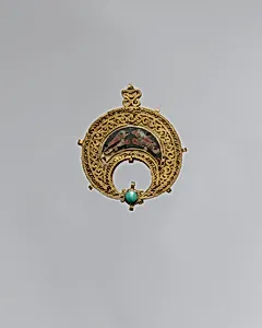 Crescent-Shaped Pendant with Confronted Birds