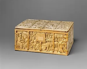 Box with Romance Scenes