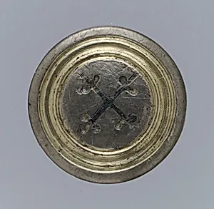 Disk brooch