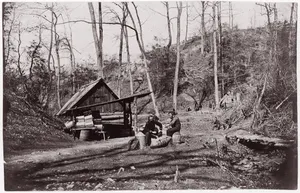 [A Union Station on the James River Established for Extracting Gunpowder from Confederate Torpedoes]