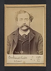 Ber(h)nard. Victor. 43 ans, né à Paris. Coupeur. Anarchiste. Fiché le 28/2/94. by Alphonse Bertillon
