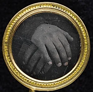 [Button] by Unknown